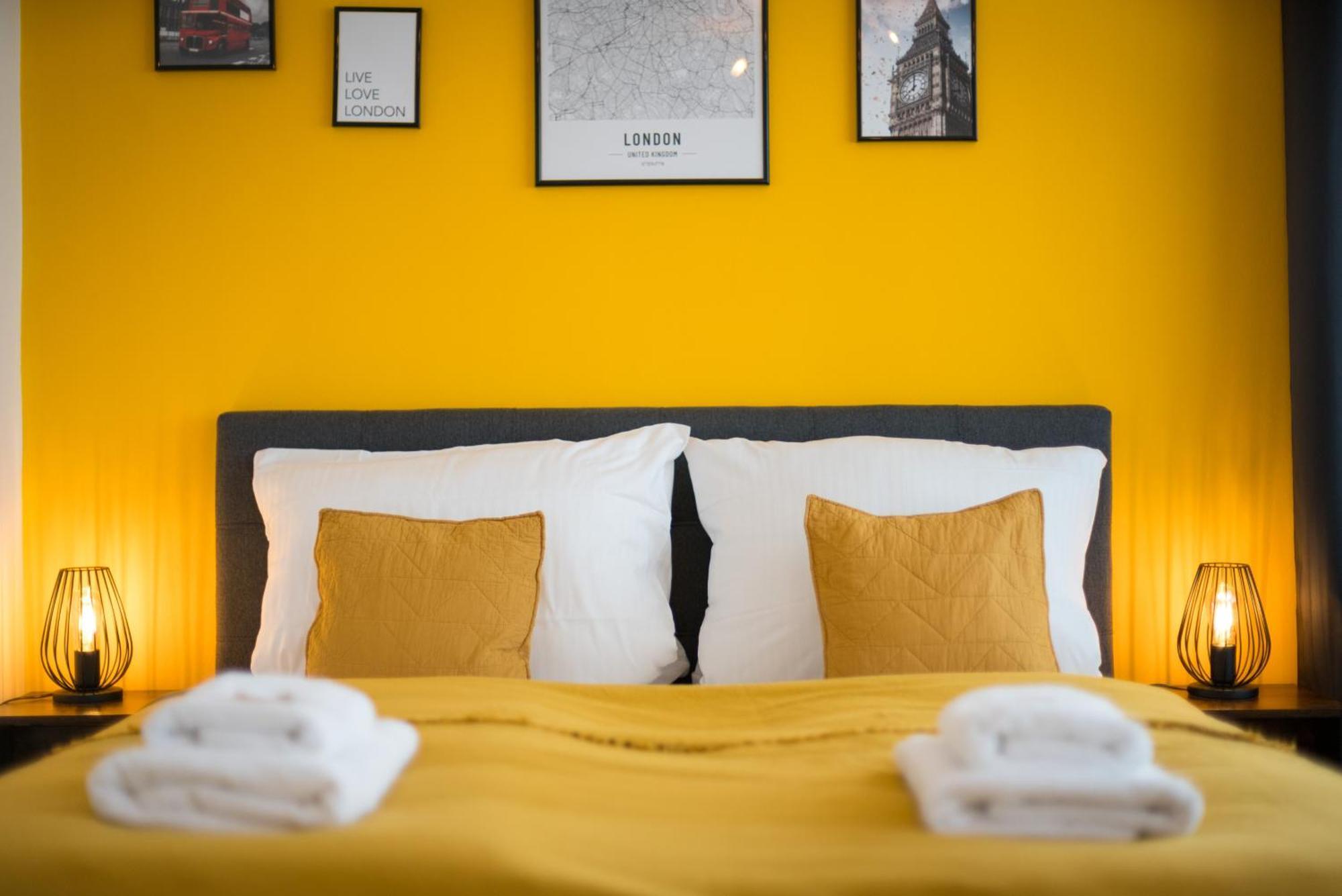 Free Living - City Design Apartments, Zentrum, Outlet, Balkon, Kueche Wolfsbourg Extérieur photo