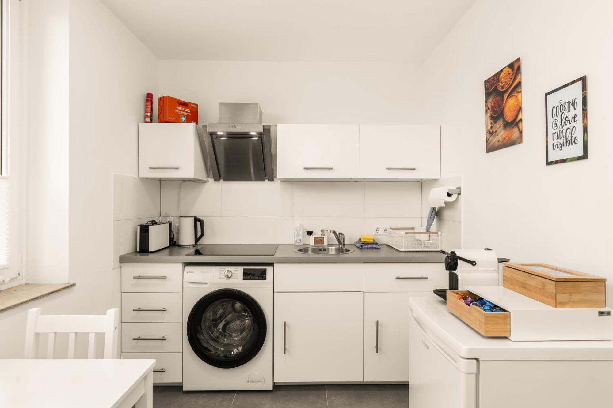 Free Living - City Design Apartments, Zentrum, Outlet, Balkon, Kueche Wolfsbourg Extérieur photo
